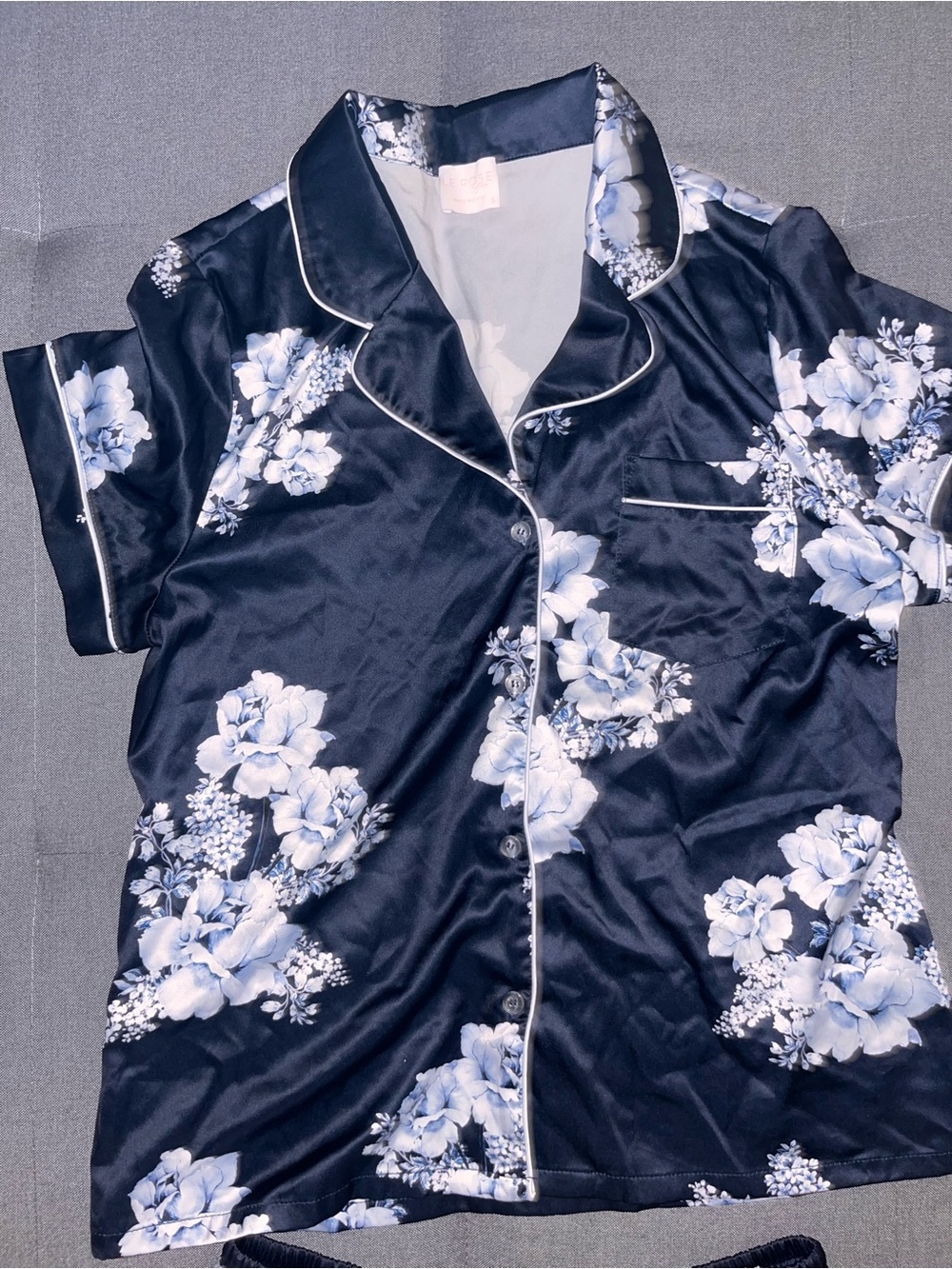 Le Rose Women's Blue Floral Satin Short Pajama Set - Matching Top & Shorts - Picture 2 of 5